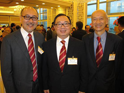 由左至右：司徒杰先生，中总常务会董、当选立法会议员廖长江先生，中总当然会董黄庆年先生。